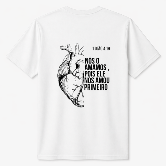 Camiseta Premium Unissex Primeiro Amor