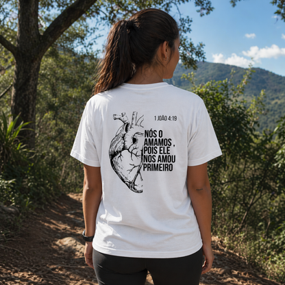 Camiseta Premium Unissex Primeiro Amor